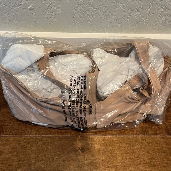 Soma New in Original Packaging, Stunning Support Full Coverage Bra, Size 42G - Picture 3 of 6